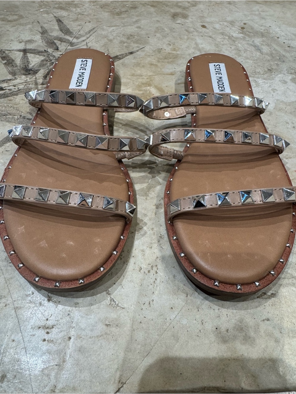 Steve Madden Palit Sandal with Studs Size 8